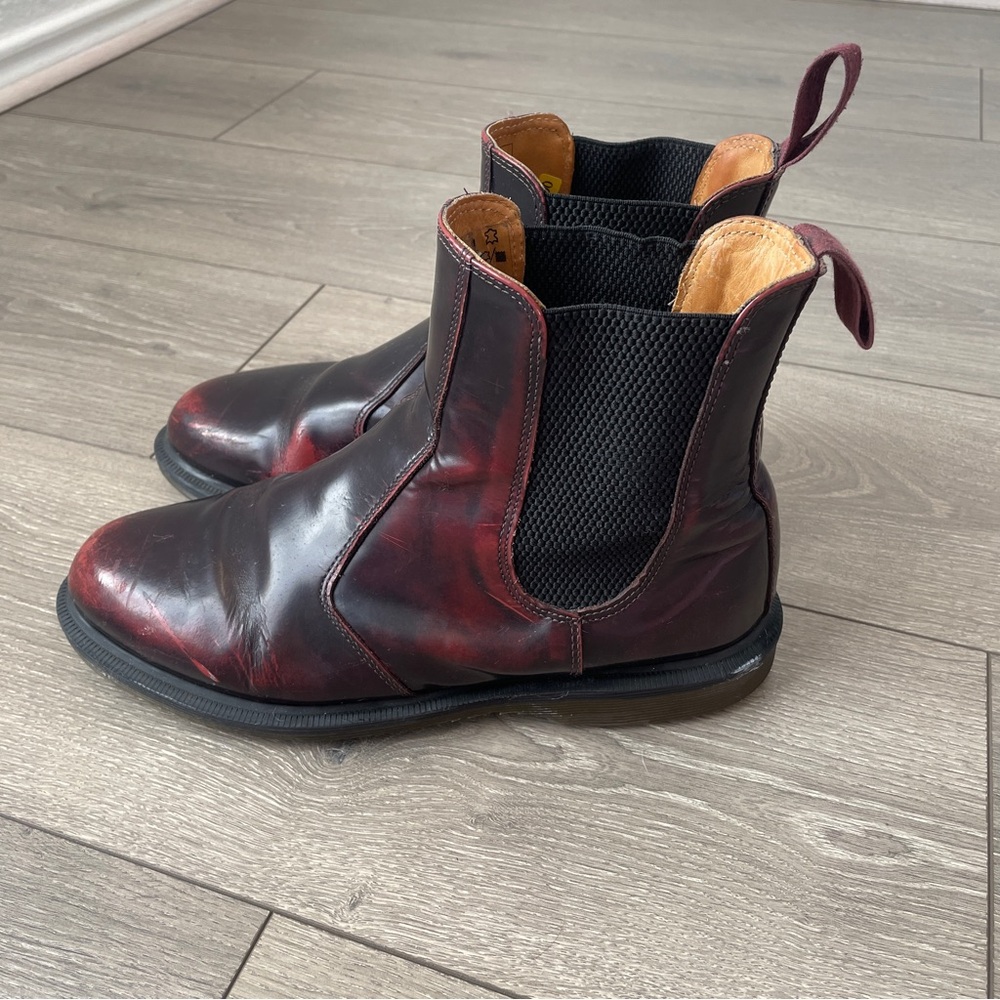 Dr. Martens Flora Arcadia Leather Chelsea Boots Size 9
